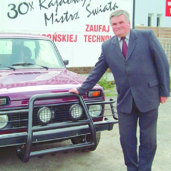 Wiesław Miętkiewicz od kilkunastu lat importuje samochody. Dziś mówi, że jest biedny i nie ma żadnego majątku