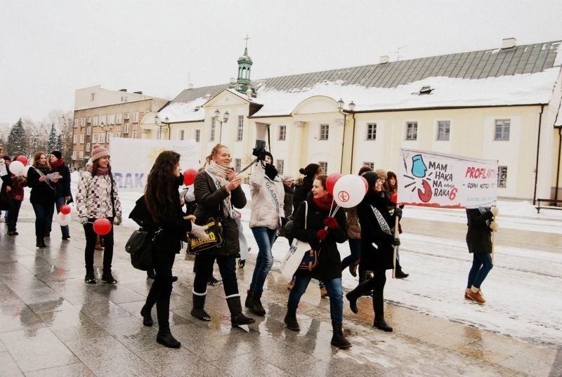 Gladiatorki kontra Czarny Rak - marsz Białystok