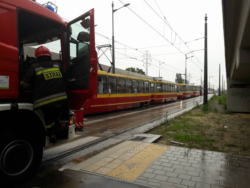 Ruch tramwajów został wstrzymany.