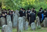 Do Bobowej zjechali Żydzi z całego świata. Modlili się w 114. rocznicę śmierci cadyka