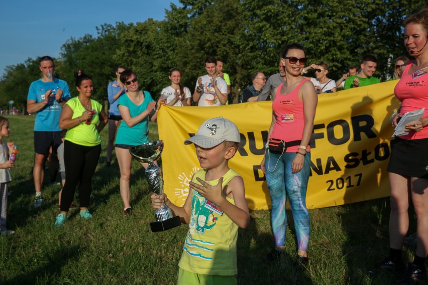 V RUN for Dolina Słońca: bieg dla podopiecznych ośrodka DOLINA SŁOŃCA [ZDJĘCIA UCZESTNIKÓW]