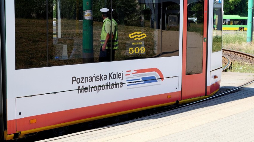 Po Poznaniu jeździ tramwaj do złudzenia przypominający...