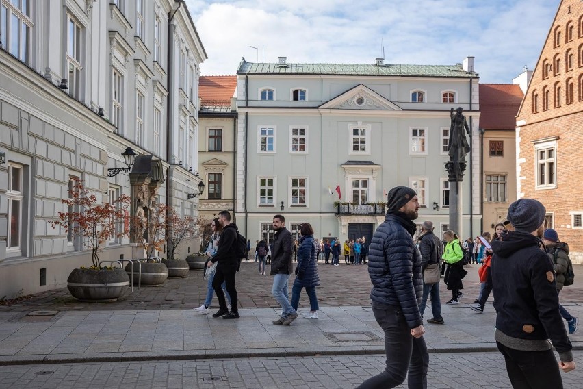 Jest reakcja na wizję placu bez tego monumentu