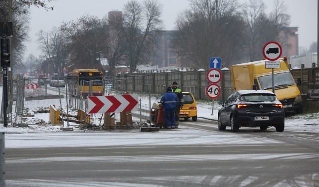 Wymiana wodociągu pod ul. Tymienieckiego rozpoczęła się w październiku ubiegłego roku.