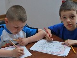 Na zajęciach w Muzeum w Bielsku Podlaskim dzieci uczą się patriotyzmu