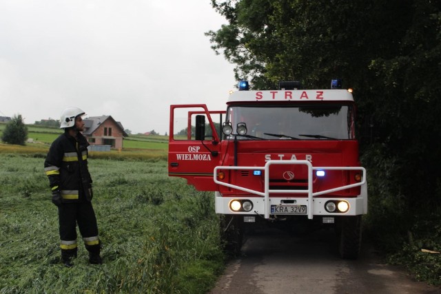 Strażacy z OSP Wielmoża służą podczas pożarów, podtopień, wypadków i walki z koronawirusem