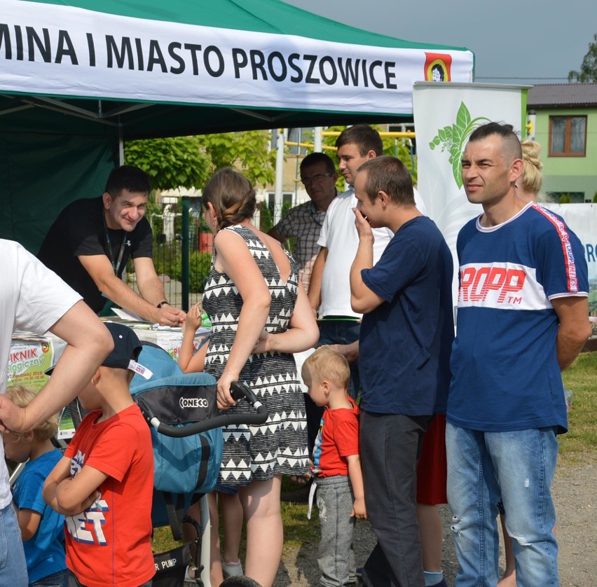 Piknik ekologiczny i Dzień Dziecka na amfiteatrze w Proszowicach [ZDJĘCIA]