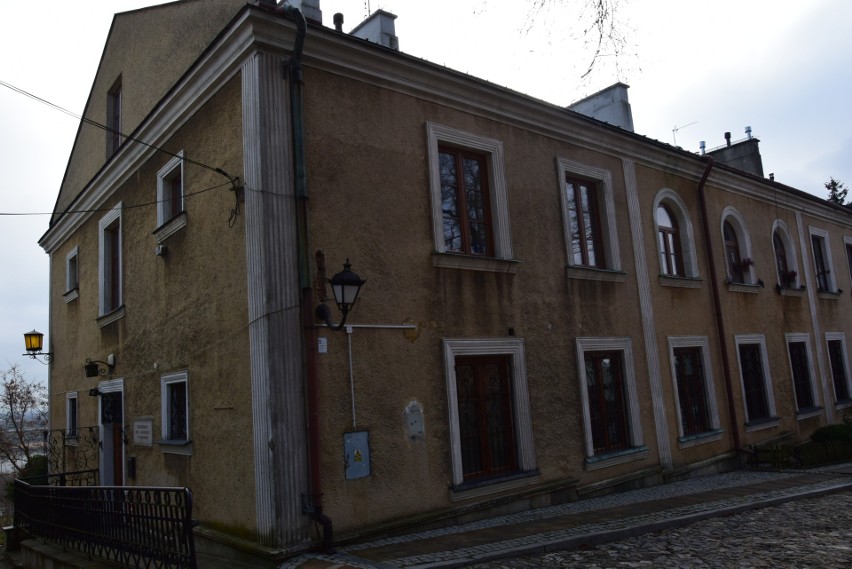 W Sandomierzu wraca temat powrotu "Iwaszkiewiczówki" do Muzeum. Co z niepełnosprawnymi, którzy spędzają czas w dawnym Muzeum Literatury? 