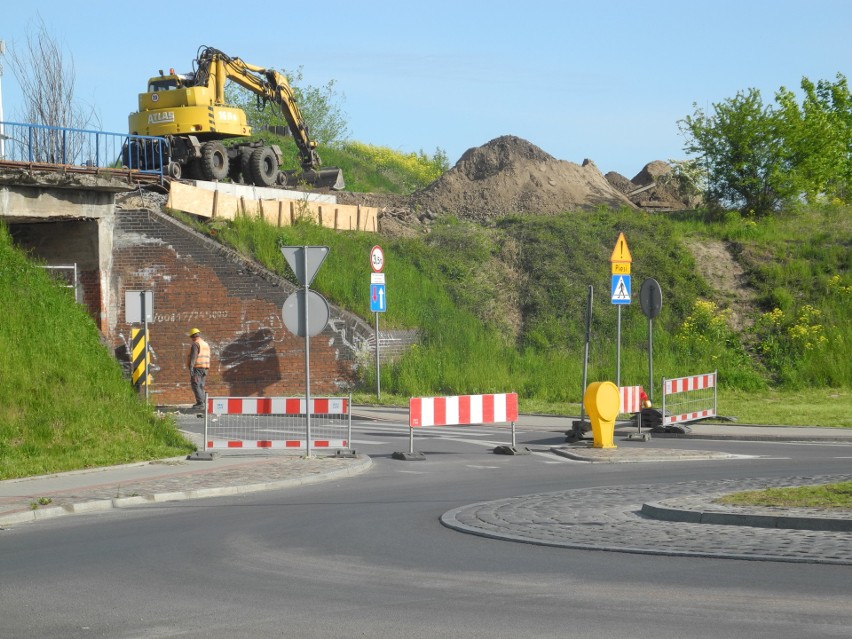 Stargard. Nie ma przejazdu ulicą Różaną. Trzeba korzystać z objazdów