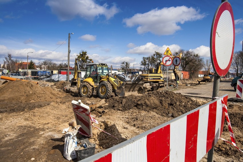 Ci drudzy nie są zadowoleni z budowy ulicy Armii Krajowej w...