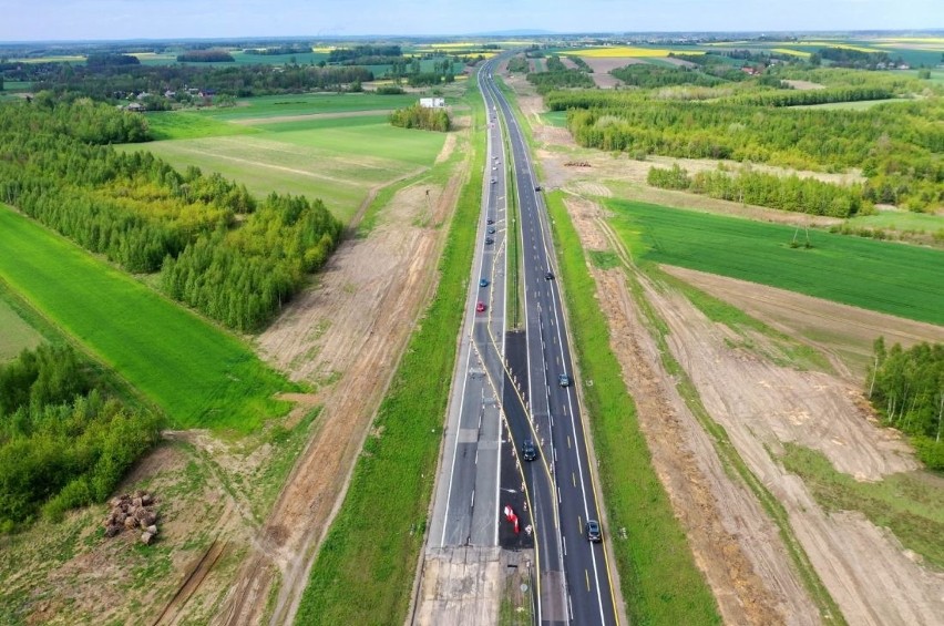 Tak obecnie wygląda plac budowy autostrady A1 od Częstochowy...