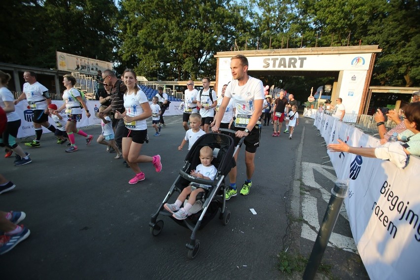 Wieczorny Bieg Rodzinny 6. PKO Nocny Wrocław Półmaraton -...