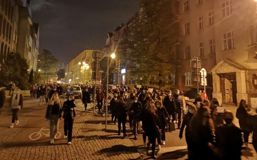 Protest kobiet w Katowicach. Było gorąco. Doszło do...