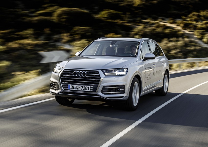 Audi Q7 e-tron 3.0 TDI quattro...