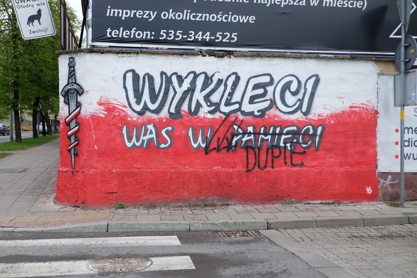 Mural Żołnierzy Wyklętych w Białymstoku znów zniszczony....