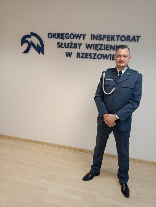 Paweł Pawłowski w służbowym mundurze.