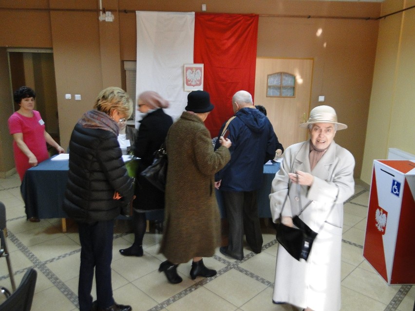 Wybory parlamentarne 2015. Głosowanie już trwa. Relacja z powiatu kozienickiego