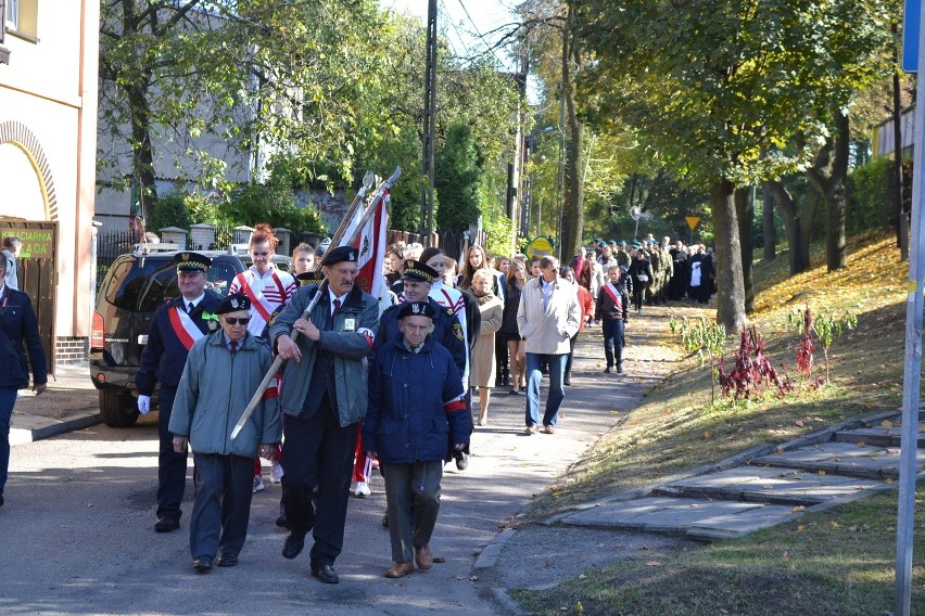 Tablica upamiętniająca powstańców odsłonięta w Milowicach [ZDJĘCIA]