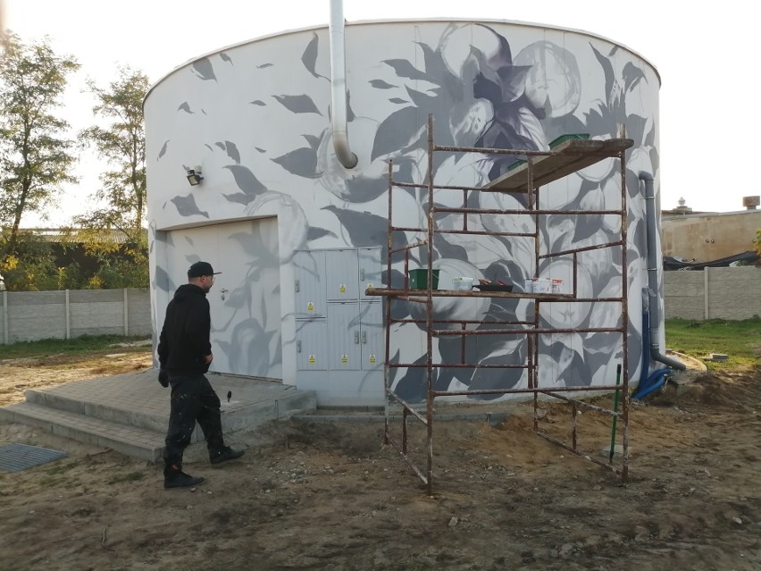 Tyber tworzy kolejne muralowe dzieło w Łowiczu [ZDJĘCIA]