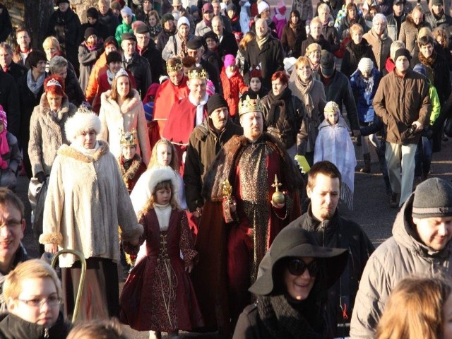 W orszaku przeszło wielu mieszkańców Strzelna.