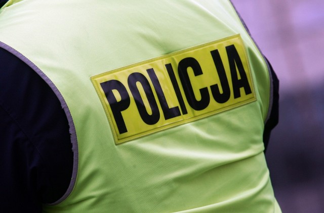 Zamość: Policjanci zatrzymali poszukiwanego listami gończymi 25-latka