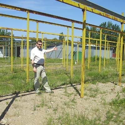 - Mamy mnóstwo miejsca na urządzenie targowiska. W ciągu dwóch tygodni uporządkowalibyśmy teren - mówi szef Agrino.