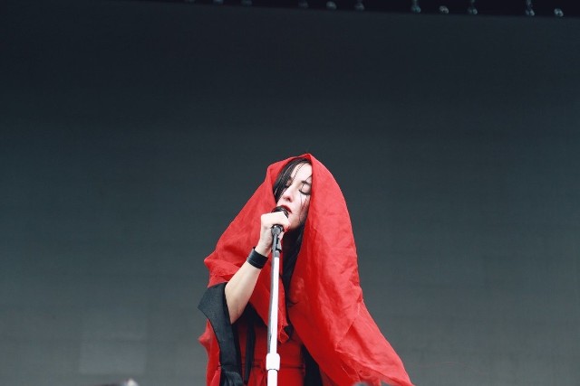 Po prawie 10 latach działalności, Zola Jesus wyrosła na jedną z najważniejszych postaci na scenie muzyki eksperymentalnej oraz nurtu „darkwave”.