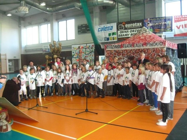 Na zakońzenie imprezy, dzieci z Polski i Niemiec zaśpiewały wspólnie piosenki skomponowane specjalnie na festiwal