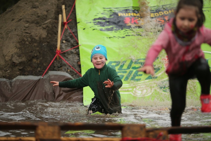 Runmageddon na Partynicach. Pierwszy dzień zmagań [GALERIA ZDJĘĆ]