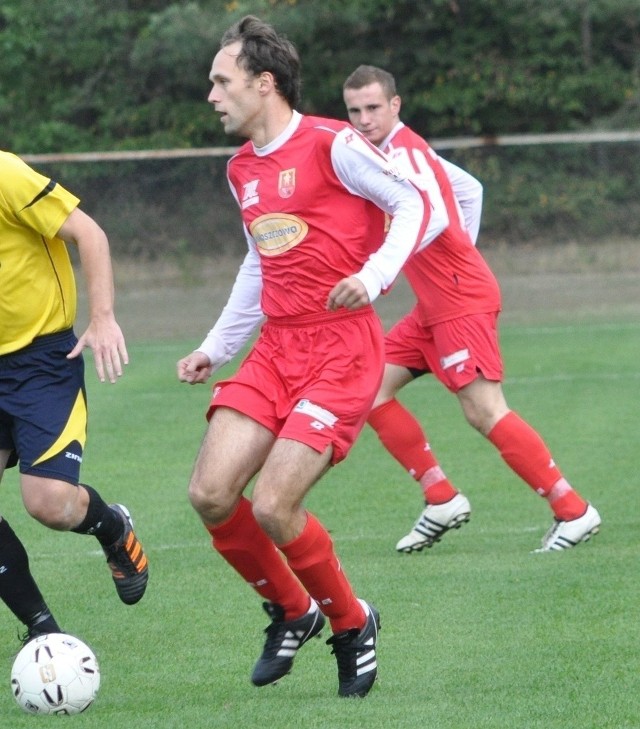 Łukasz Piwowarczyk strzelił gola dla Hetmana Włoszczowa w meczu ze Spartakusem Daleszyce. 