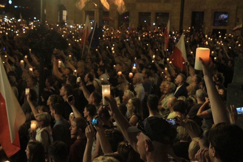 10 tysięcy osób protestowało we Wrocławiu w obronie sądów