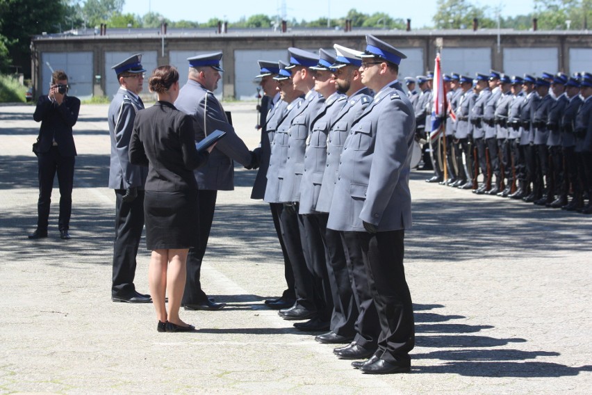 Ślubowanie nowych policjantów w Katowicach