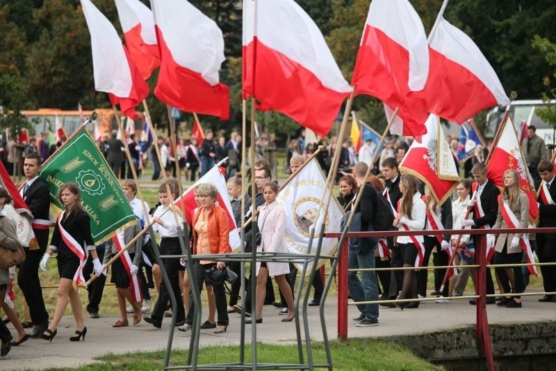 11 tys. osób wzięło udział w Marszu Żywej Pamięci Polskiego Sybiru [ZDJĘCIA]
