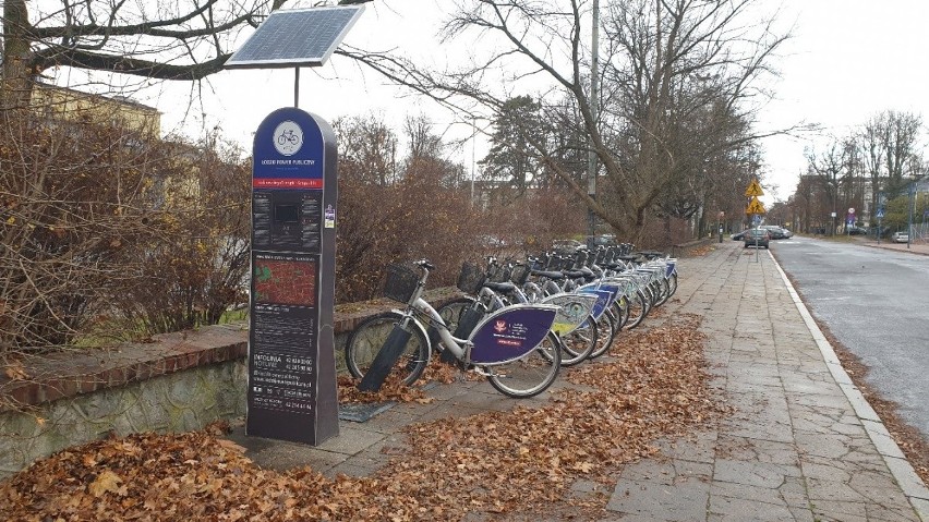 Stacja poprzedniego systemy Łódzkiego Roweru Publicznego,...