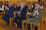 „Mickiewicz – 100 lat dla Niepodległej”: wojewódzki konkurs poezji patriotycznej w II LO w Słupsku 