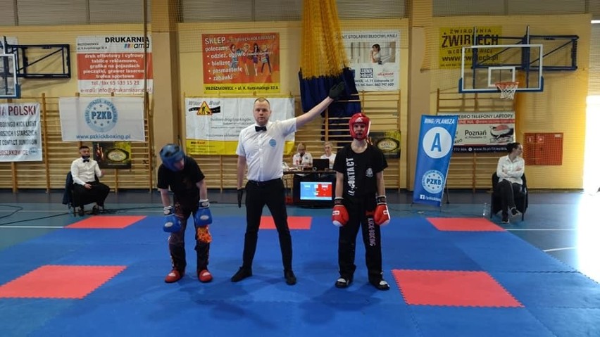 Piotr Glegoła z Radomia został mistrzem Polski juniorów w kick boxingu (ZDJĘCIA) 