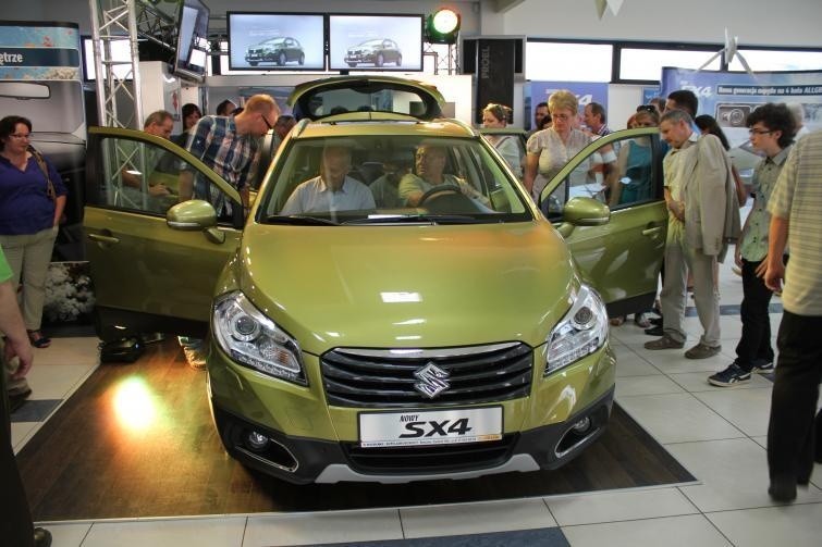 Nowe Suzuki SX4 już w Polsce. Zobacz, jak wygląda