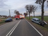 Wypadek w Młodzianowie. Zderzyły się dwa samochody na drodze krajowej nr 57. 29.10.2022