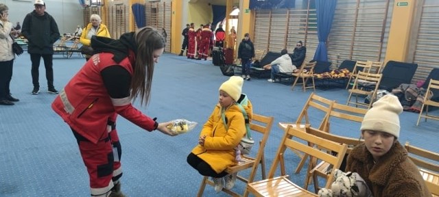 Uchodźcy z Ukrainy, którzy przylecieli dziś do Goleniowa, znaleźli schronienie w Białogardzie.