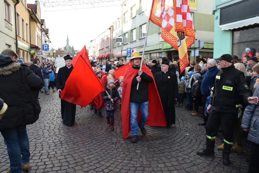 Orszak Trzech Króli w Skoczowie z prezydentem Andrzejem Dudą. "Każdy może przyjść i być między nami - Polakami i chrześcijanami" ZDJĘCIA