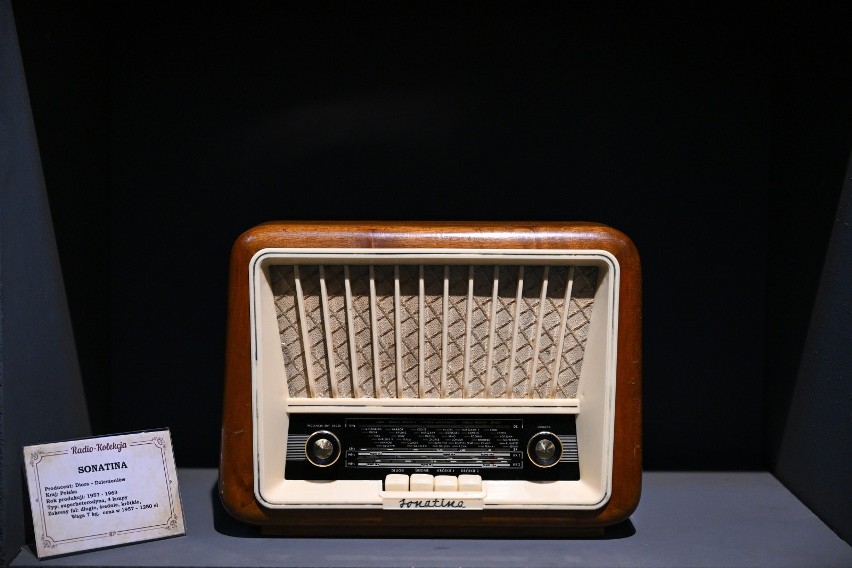 Radioodbiornik "Sonatina" prezentowany na wystawie „Radio...