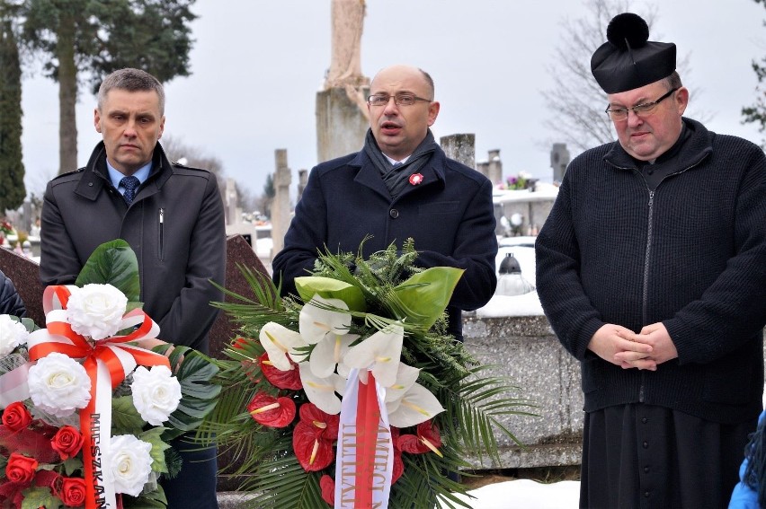 Uczcili pamięć 75. rocznicy mordu w Starym Ciepielowie i...