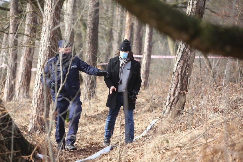 Teren katastrofy helikoptera należącego do Karola Kani,...