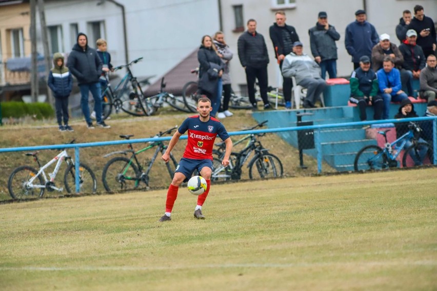 Piłkarze z Wasilkowa czeka trudny, wyjazdowy mecz z Ruchem...