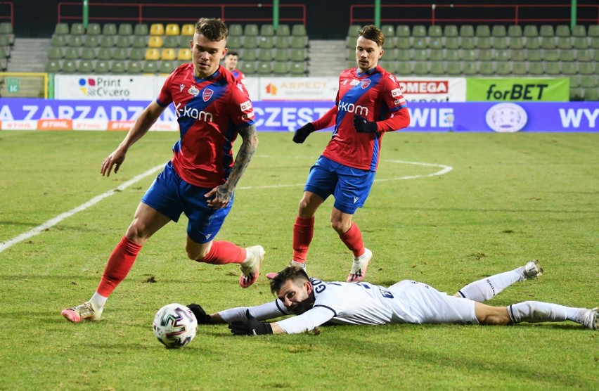 Raków Częstochowa - Pogoń Szczecin 0-1.