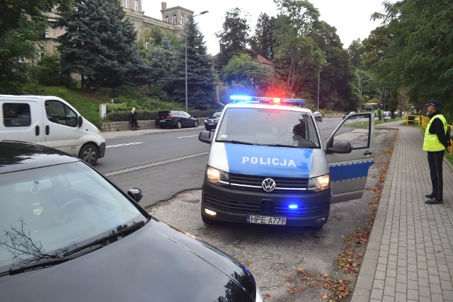 W Krośnie Odrzańskim na ulicy Chrobrego doszło do zderzenia trzech samochodów.