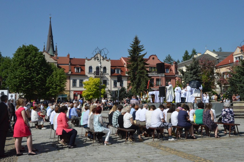 Myślenice. Niech się święci 3 Maja! Msza św. za Ojczyznę i wystawa na Rynku