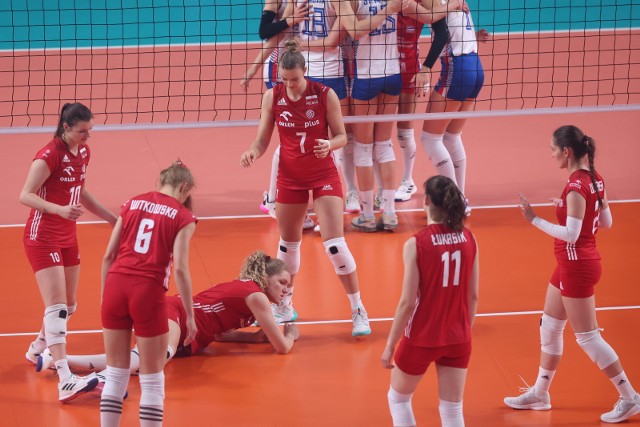 Polskie siatkarki w meczu z Serbią doznały pierwszej porażki podczas tegorocznych mistrzostw Europy.