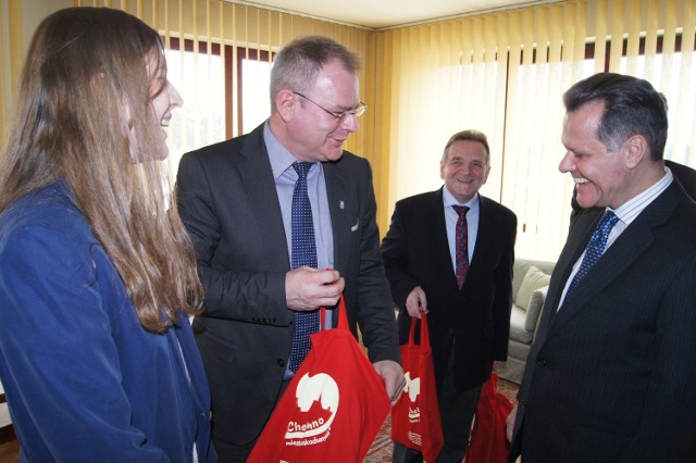 Ambasador Brazylii, Alfredo Leon, został zaproszony przez burmistrza Mariusza Kędzierskiego na Igrzyska do Chełmna.