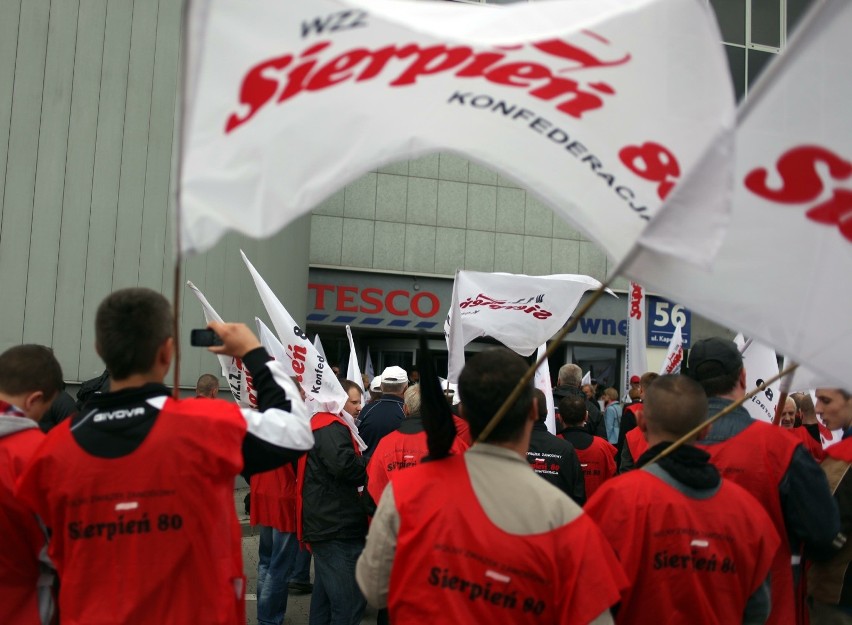 W czwartek protest przed Tesco w Gdyni. Za małe podwyżki, za mało pracowników